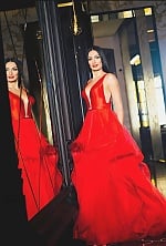 Ukrainian mail order bride Natalia from Munich with black hair and brown eye color - image 6