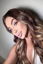 Ukrainian mail order bride Oleksandra from Kyiv with auburn hair and green eye color - image 7