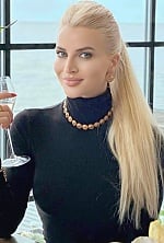 Ukrainian mail order bride Yaroslava from Toronto with blonde hair and blue eye color - image 3