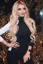 Ukrainian mail order bride Yaroslava from Toronto with blonde hair and blue eye color - image 9