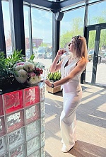 Ukrainian mail order bride Ekaterina from Kiyiv with light brown hair and brown eye color - image 9