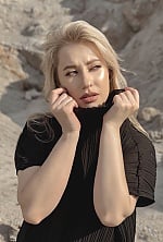 Ukrainian mail order bride Dariia from Kyiv with blonde hair and blue eye color - image 4