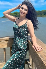Ukrainian mail order bride Tamara from Palm Coast with black hair and brown eye color - image 8