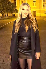Ukrainian mail order bride Anna from Kyiv with blonde hair and green eye color - image 7