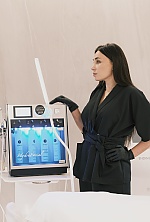 Ukrainian mail order bride Ekaterina from Luxembourg with black hair and green eye color - image 15