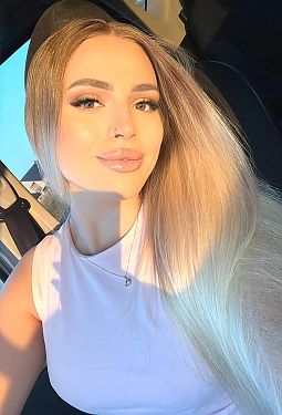 Violeta, 26 y.o. from H&icirc;nceşti, Moldova