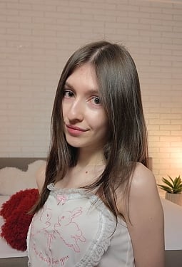 Anna, 21 y.o. from Prague, Czech Rep.