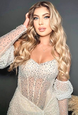 Elina, 18 y.o. from Rivne, Ukraine