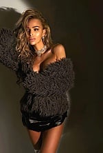 Ukrainian mail order bride Julia from Kyiv with blonde hair and blue eye color - image 4