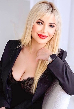 Nataliia, 43 y.o. from Rivne, Ukraine