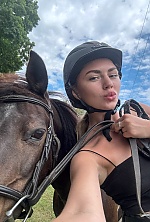 Ukrainian mail order bride Oleksandra from Chicago with blonde hair and green eye color - image 10