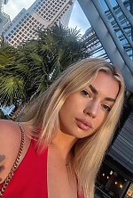 Ukrainian mail order bride Oleksandra from Chicago with blonde hair and green eye color - image 8