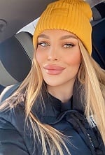 Ukrainian mail order bride Alexandra from Zaporizhzhya with blonde hair and hazel eye color - image 2