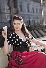 Ukrainian mail order bride Elizaveta from Kharkiv with brunette hair and brown eye color - image 5