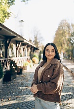 Ukrainian mail order bride Victoria from Ternopil with black hair and blue eye color - image 2