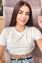 Ukrainian mail order bride Victoria from Kyiv with brunette hair and brown eye color - image 9