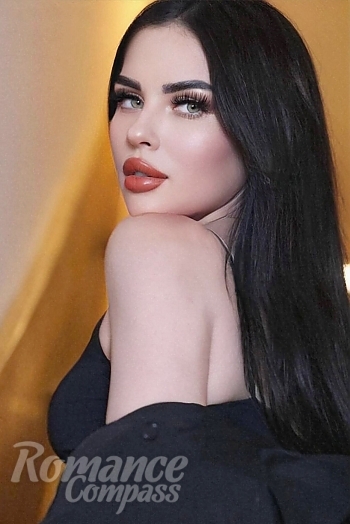 Ukrainian mail order bride Iryna from Wroclaw with black hair and brown eye color - image 1