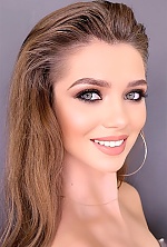 Ukrainian mail order bride Ksenia from Los Angeles with brunette hair and grey eye color - image 2