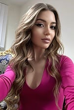 Ukrainian mail order bride Anna from Kyiv with light brown hair and green eye color - image 4