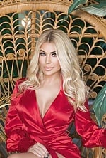 Ukrainian mail order bride Valeriya from Kyiv with blonde hair and grey eye color - image 3