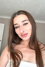 Ukrainian mail order bride Liza from Poltava with light brown hair and hazel eye color - image 7