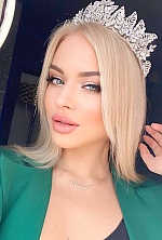 Ukrainian mail order bride Irena from Lviv with blonde hair and green eye color - image 4