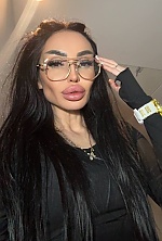 Ukrainian mail order bride Olena from Berlin with black hair and hazel eye color - image 6