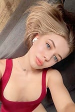 Ukrainian mail order bride Violetta from Kremenchug with blonde hair and green eye color - image 3