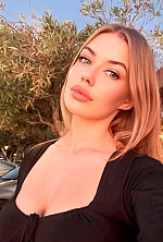 Ukrainian mail order bride Violetta from Kremenchug with blonde hair and green eye color - image 4