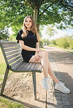 Ukrainian mail order bride Anna from Prague with light brown hair and green eye color - image 10
