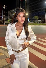 Ukrainian mail order bride Ket from Bangkok with brunette hair and blue eye color - image 8