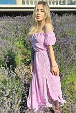 Ukrainian mail order bride Anastasiia from Odesa with light brown hair and green eye color - image 5