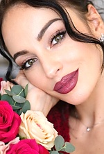 Ukrainian mail order bride Nina from Lviv with black hair and brown eye color - image 12