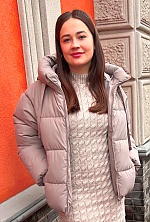 Ukrainian mail order bride Alina from Poltava with brunette hair and green eye color - image 4