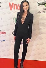 Ukrainian mail order bride Oksana from Kyiv with blonde hair and green eye color - image 6