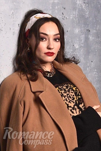 Ukrainian mail order bride Kateryna from Kyiv with brunette hair and brown eye color - image 1