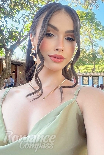 Ukrainian mail order bride Camila from Belo Horizonte with black hair and brown eye color - image 1