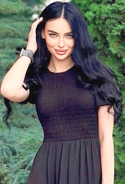 Olena, 24 y.o. from Kharkiv, Ukraine