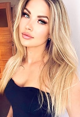 Olena, 32 y.o. from Warsaw, Poland