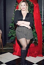 Ukrainian mail order bride Elizaveta from Kyiv with light brown hair and green eye color - image 5