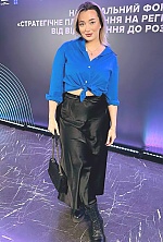 Ukrainian mail order bride Elizaveta from Kyiv with light brown hair and green eye color - image 8