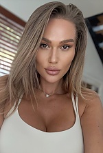 Ukrainian mail order bride Inna from Kyiv with light brown hair and brown eye color - image 16