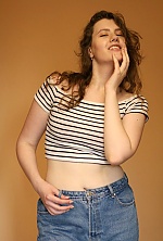 Ukrainian mail order bride Maryna from Mykolaiv with brunette hair and hazel eye color - image 8