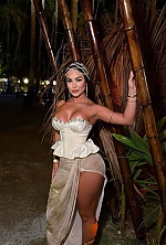 Ukrainian mail order bride Raquel from S&atilde;o Paulo with black hair and brown eye color - image 8