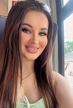 Ukrainian mail order bride Olena from Leipzig with black hair and hazel eye color - image 12