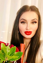 Ukrainian mail order bride Olena from Leipzig with black hair and hazel eye color - image 5