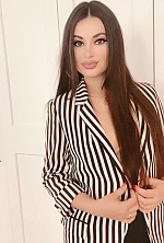 Ukrainian mail order bride Olena from Leipzig with black hair and hazel eye color - image 27