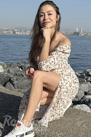 Ukrainian mail order bride Anastasiia from Augsburg with brunette hair and brown eye color - image 1