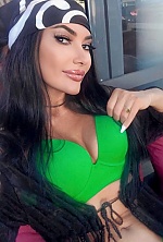 Ukrainian mail order bride Olesya from Prague with black hair and brown eye color - image 6