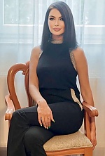 Ukrainian mail order bride Olesya from Prague with black hair and brown eye color - image 7